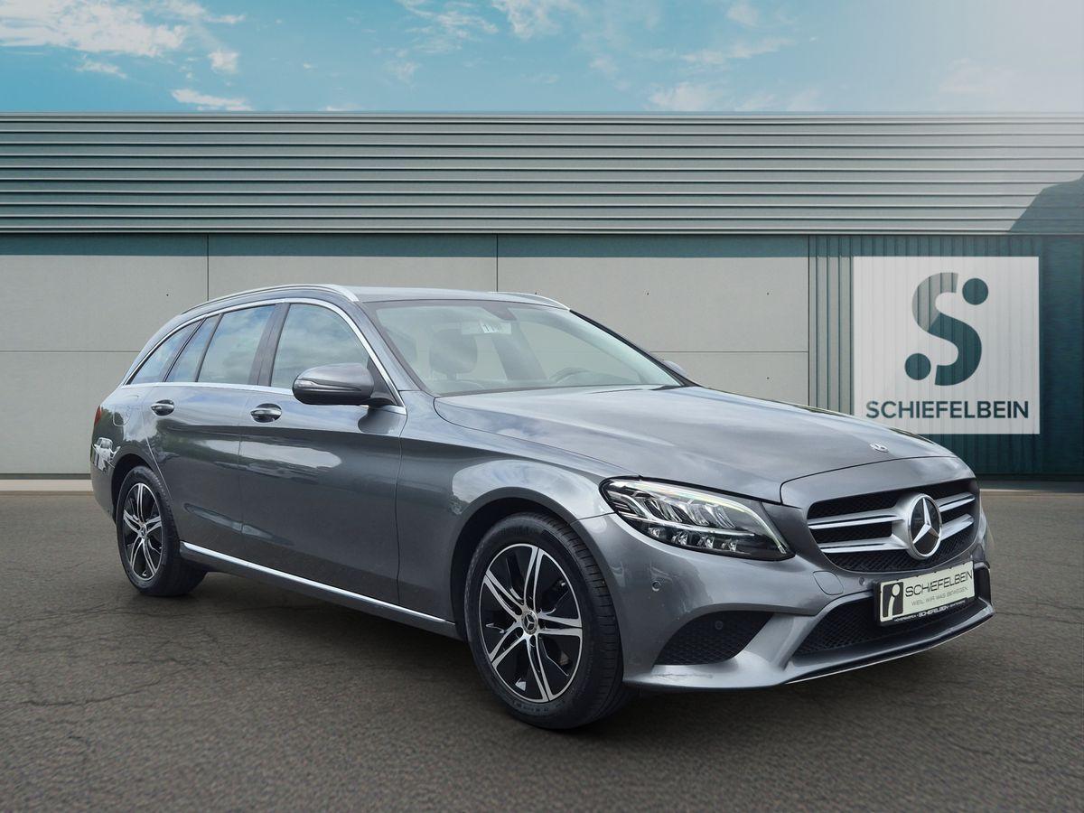 Mercedes-Benz C 180 T Avantgarde AHK+WKR+RFK+eHK+Navi+CarPlay