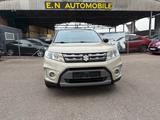 Suzuki Vitara 1.6 Club 4x2/ 1.HAND - Suzuki Vitara mit Benzin-Antrieb: Geländewagen, 1.6