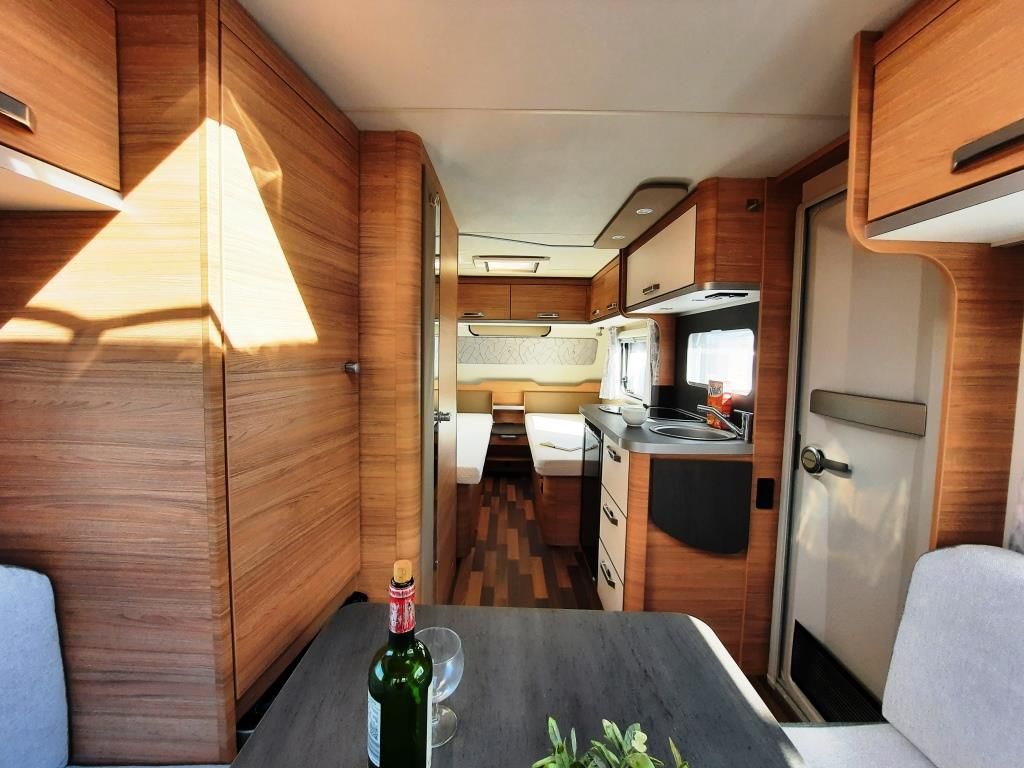 Fahrzeugabbildung Weinsberg CaraOne 480 EU Wie neu/Rundsitzgruppe