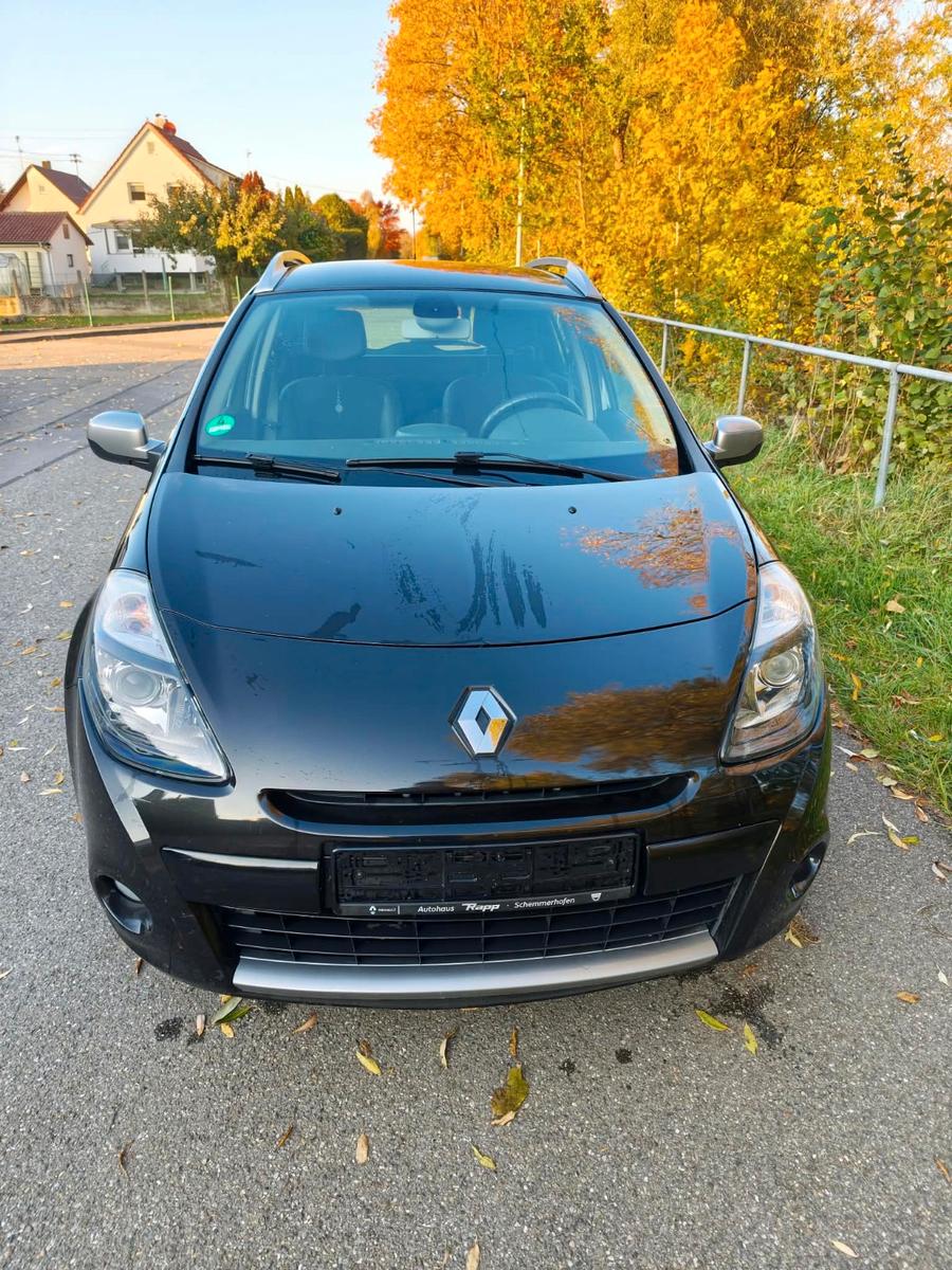Renault Clio 2012 — interior
