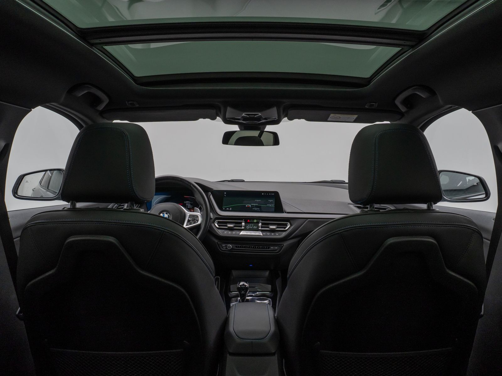 Fahrzeugabbildung BMW 120i M Sport Panorama PDC DAB Lenkrhzg Komfort