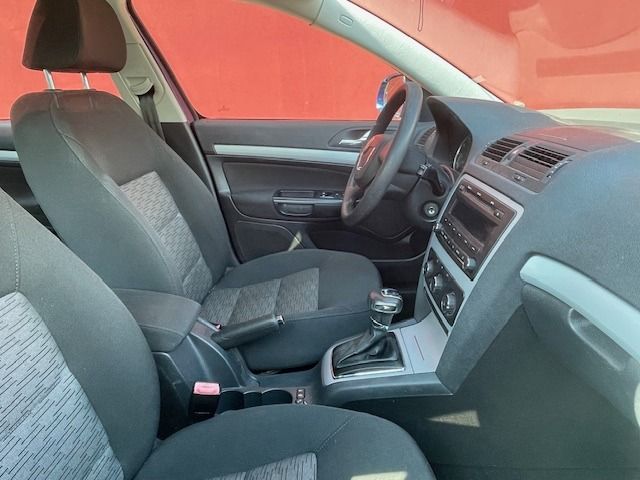 Fahrzeugabbildung SKODA Octavia Combi 1.4TSI DSG ANHZV PDC SIHZG 1.HAND