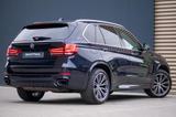 BMW X5 xDrive 40e iPerformance High Executive M-Spor - BMW X5 mit Hybrid-Antrieb: Schwarz