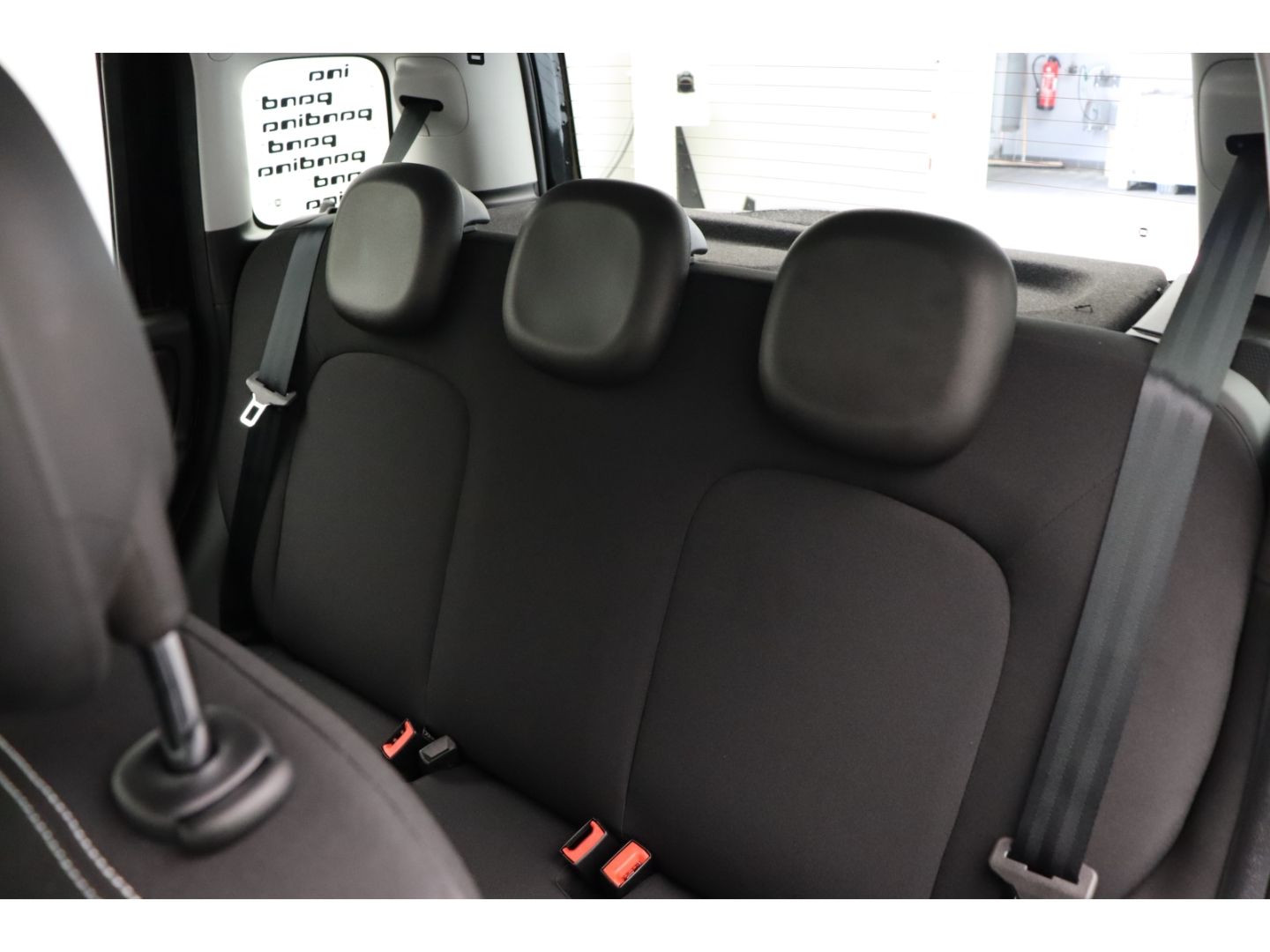 Fahrzeugabbildung Fiat Panda PANDINA ICON 1.0 HYBRID 48 KW (65 PS)