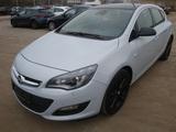 Opel Astra J Lim. 5-trg. Active *Xenon/Navi/AHK/PDC* - Opel Astra Active mit Diesel-Antrieb