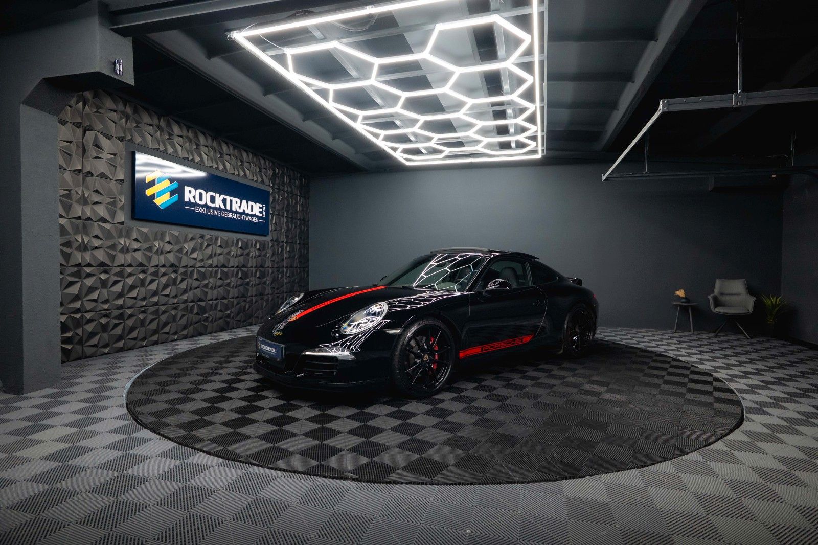 Fahrzeugabbildung Porsche 991 911 Carrera S GTS Black Design Chrono *Pano*