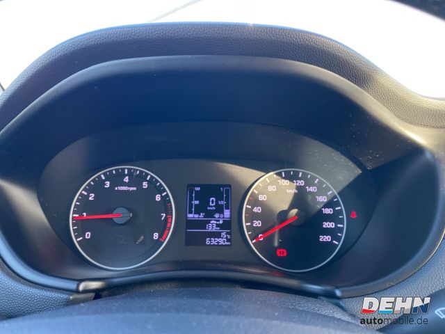 Hyundai i20 1.2. Select Bluetooh AHK Klima