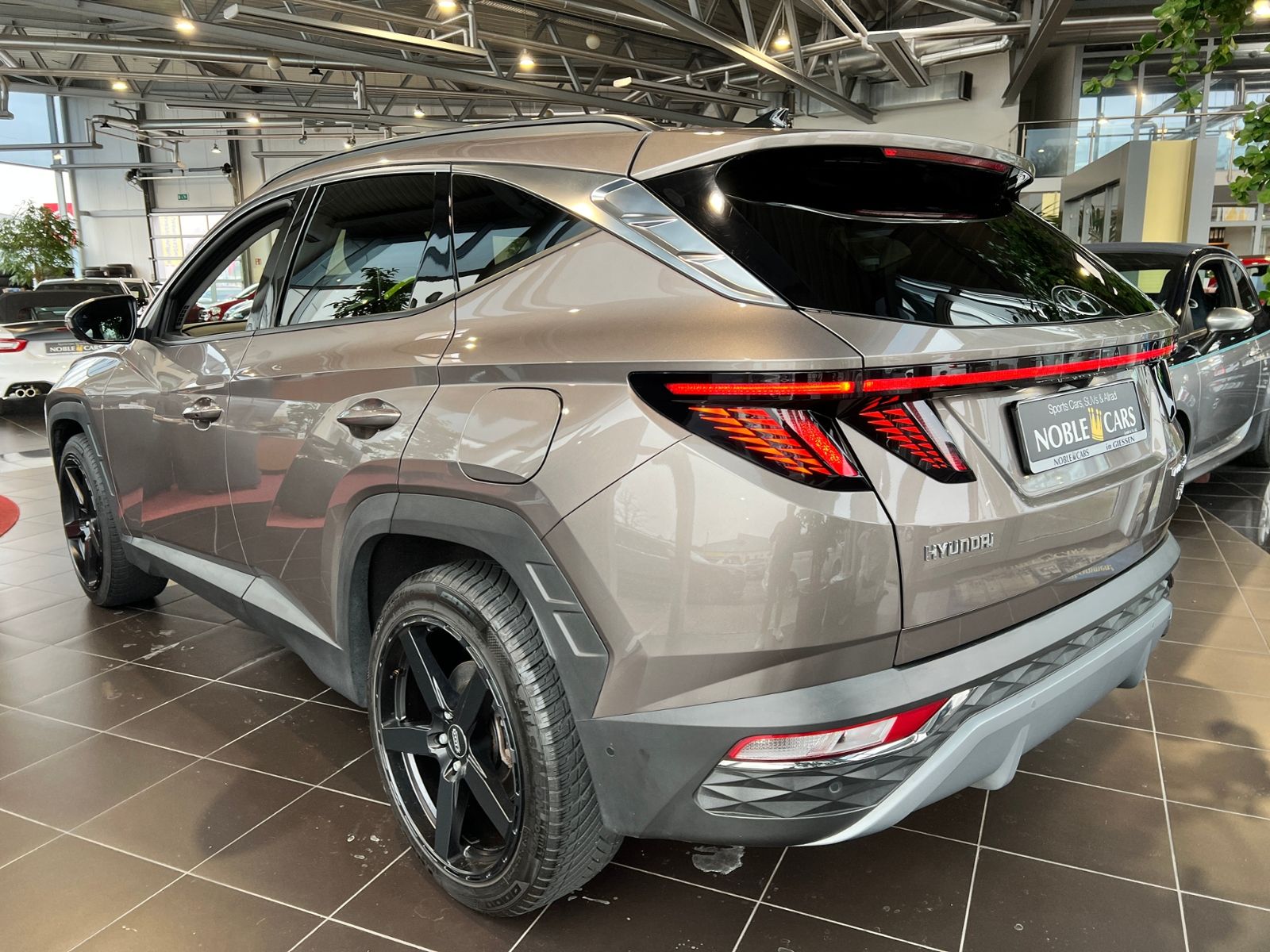 Fahrzeugabbildung Hyundai TUCSON Prime Hybrid 2WD KRELL 360° NAVI LEDER