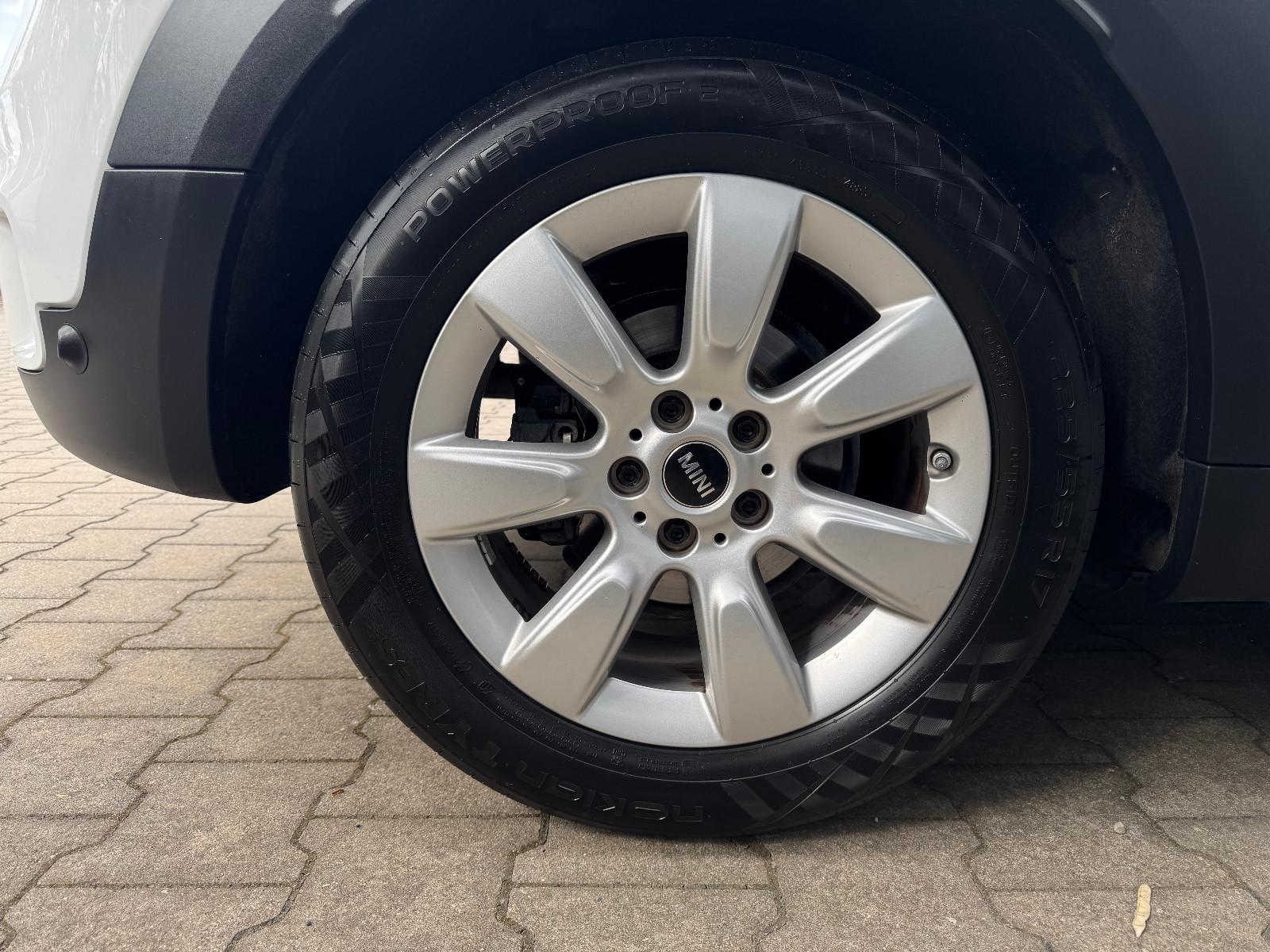 MINI Countryman S Autom.*NAVI*RüKAMERA*