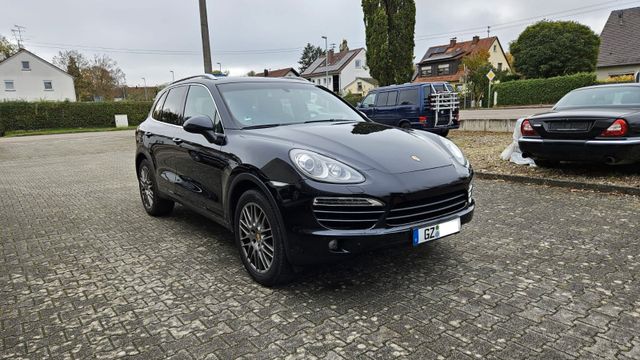 Porsche Cayenne Diesel 3.0d/Panoramadach/Leder/Tüv10.26