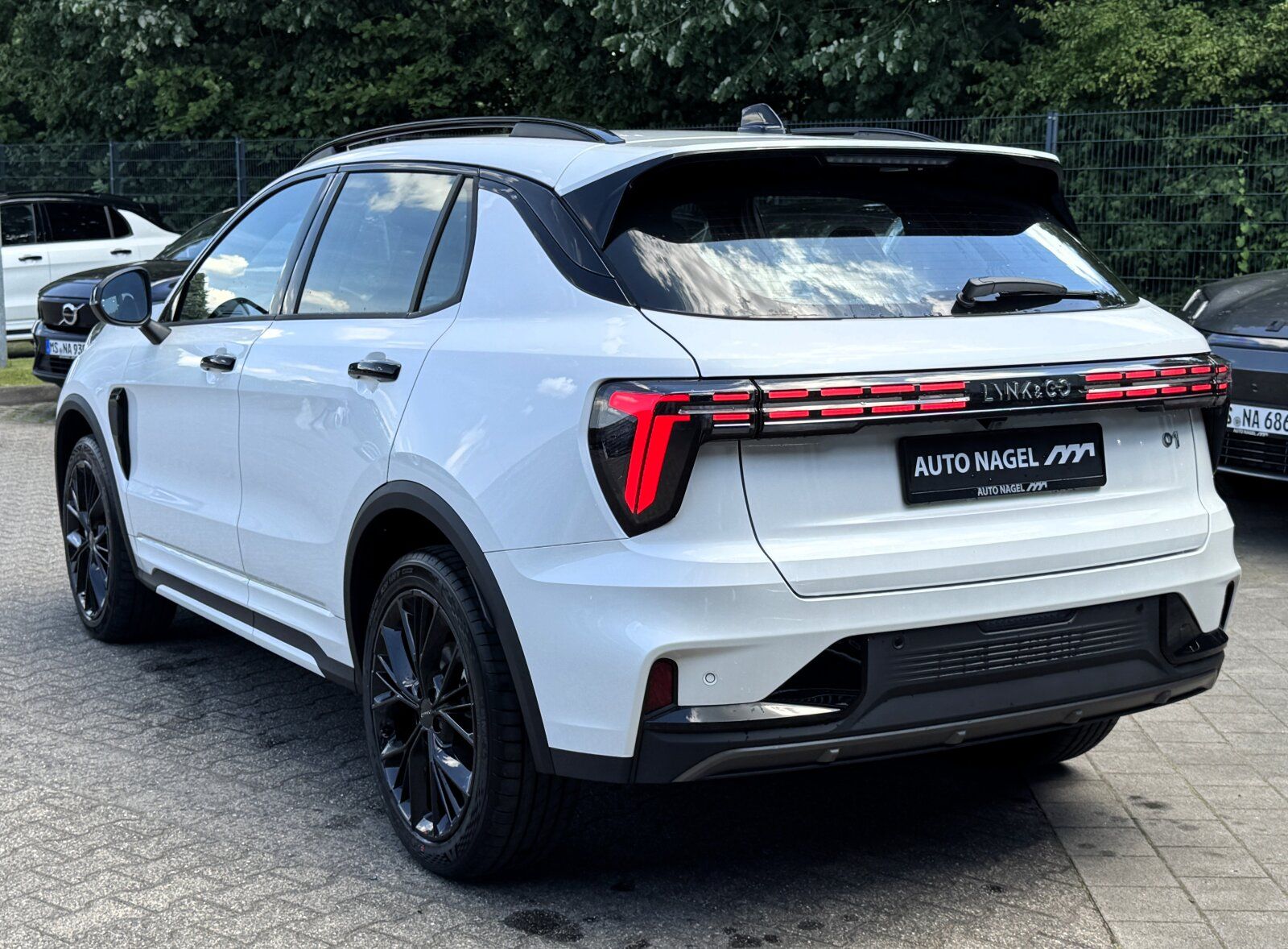 Lynk & Co 01