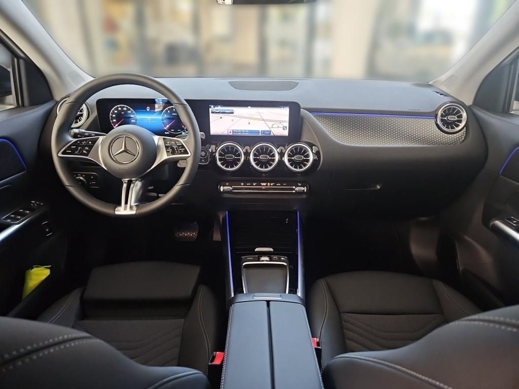 Fahrzeugabbildung Mercedes-Benz GLA 200 + PROGRESSIVE+NIGHT+AHK+KEYLESS+WINTER +