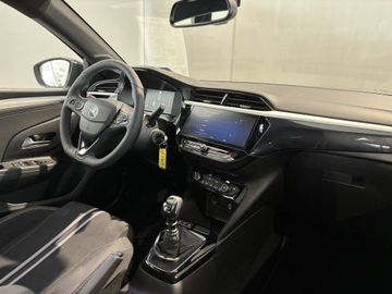 Fotografie 8 des Opel Corsa GS 1.2 Direct Injection Turbo