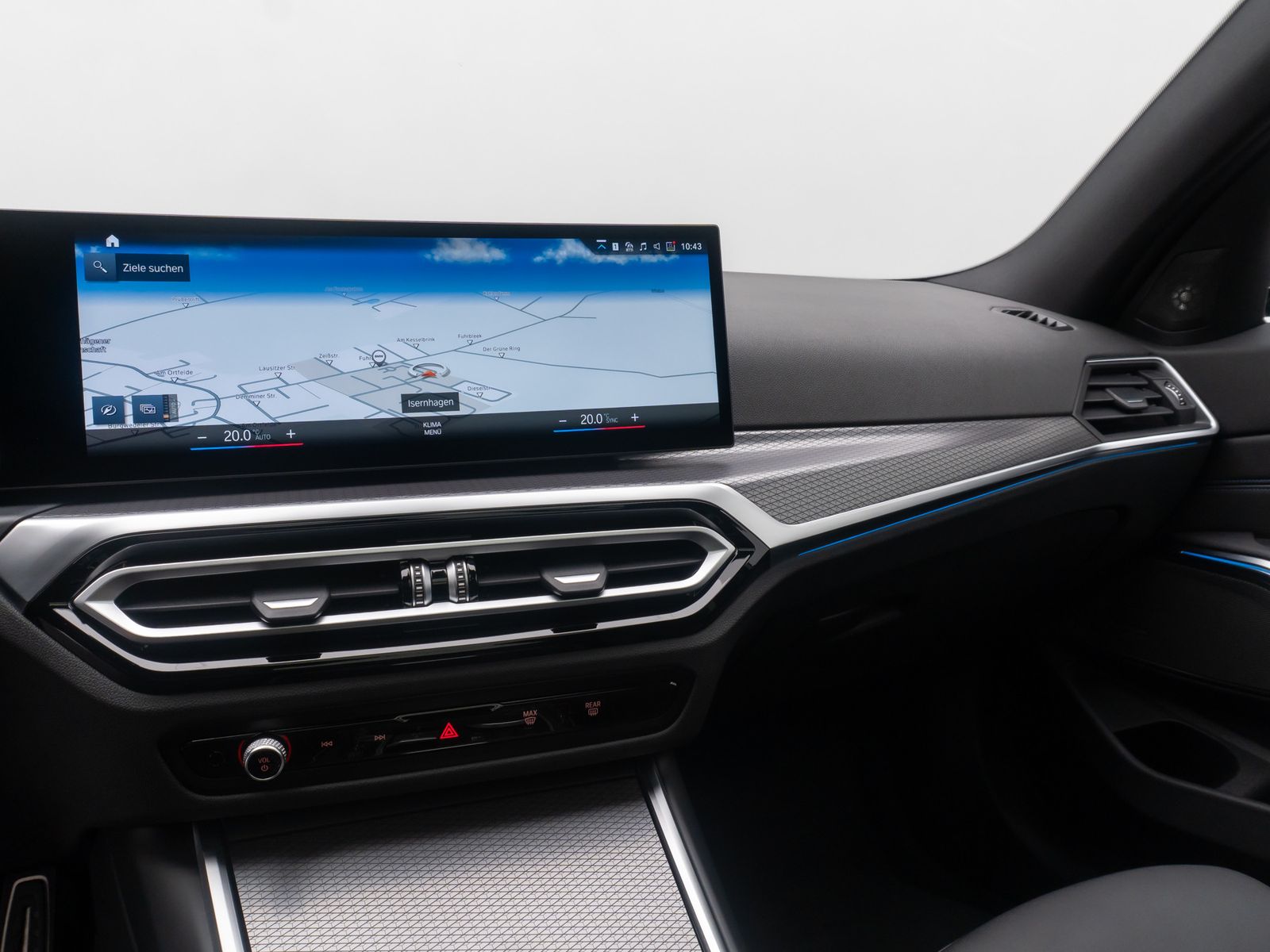Fahrzeugabbildung BMW 330d M Sport H/K Panorama HUD DAB Alarm 19Zoll