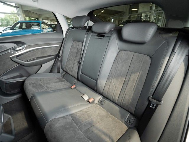 e-tron Sportback 50 quattro S line HUD Luft Pano