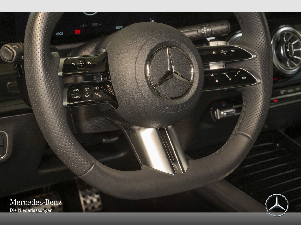 Mercedes-Benz GLA 180 AMG Adv.+/NIGHT/19"/AMBIENTE/KEYL/EASY-P foto 21