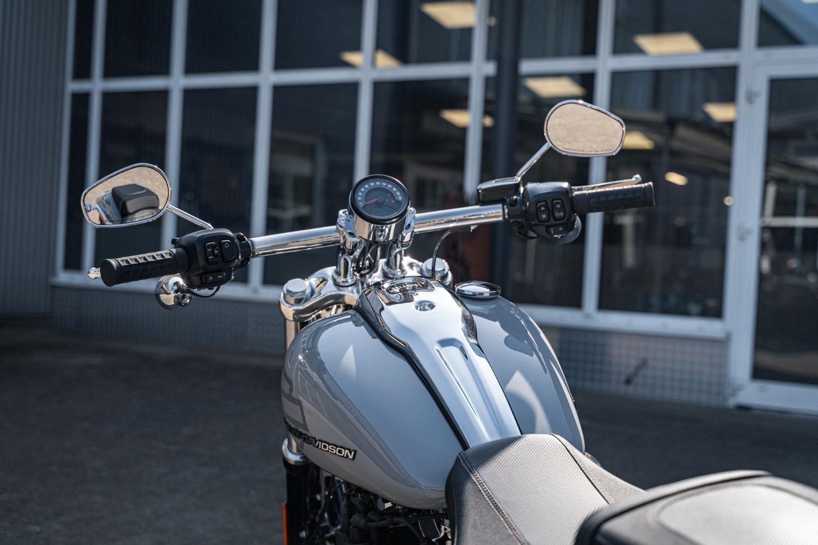 Fahrzeugabbildung Harley-Davidson BREAKOUT FXBR 117 ci - MY25 -Kurzfristig Verfüg.