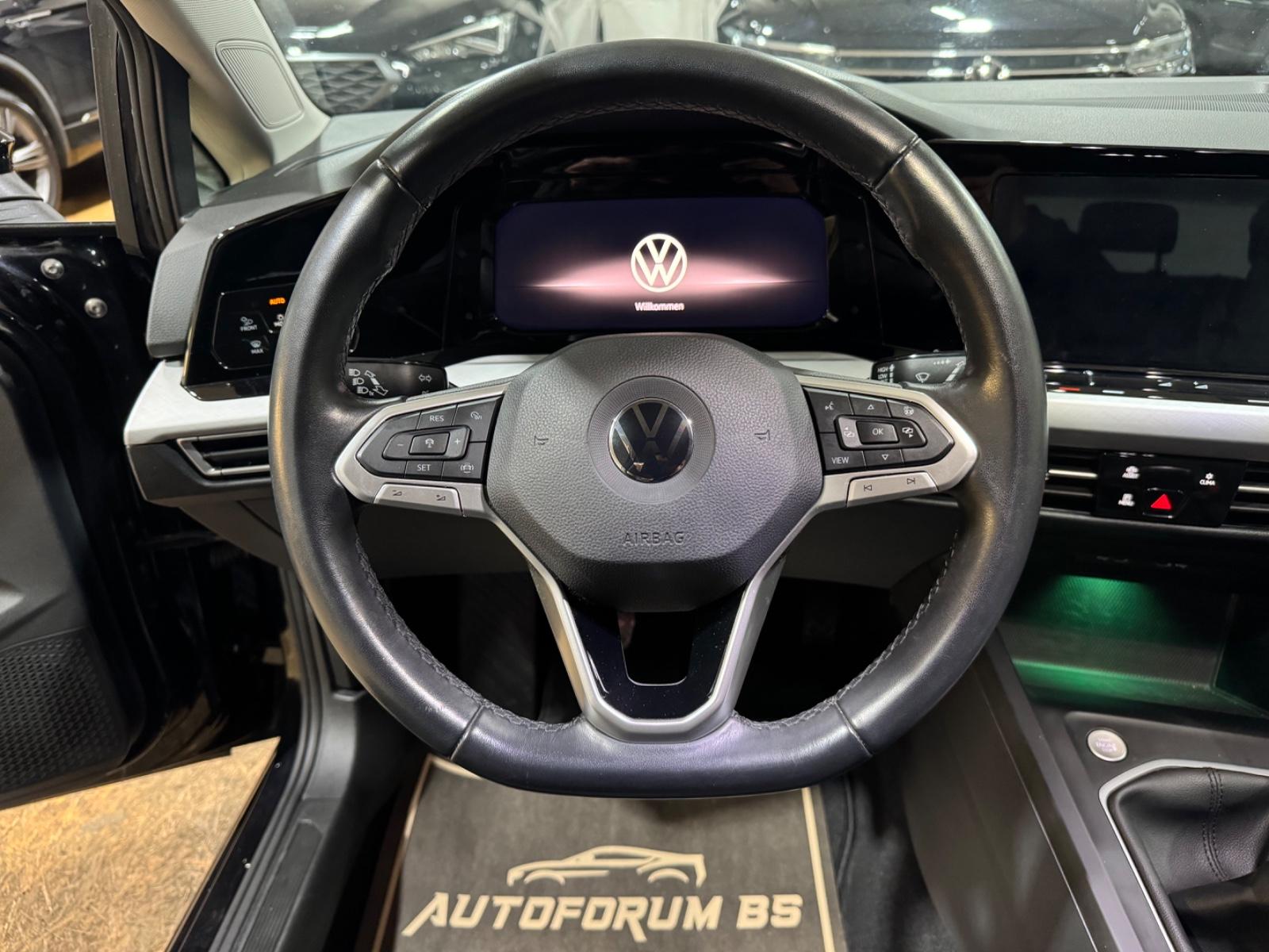 Volkswagen Golf VIII Lim. Life 1.5TSI/CAM/SHZ/GARANTIE11/27, миниатюра 18