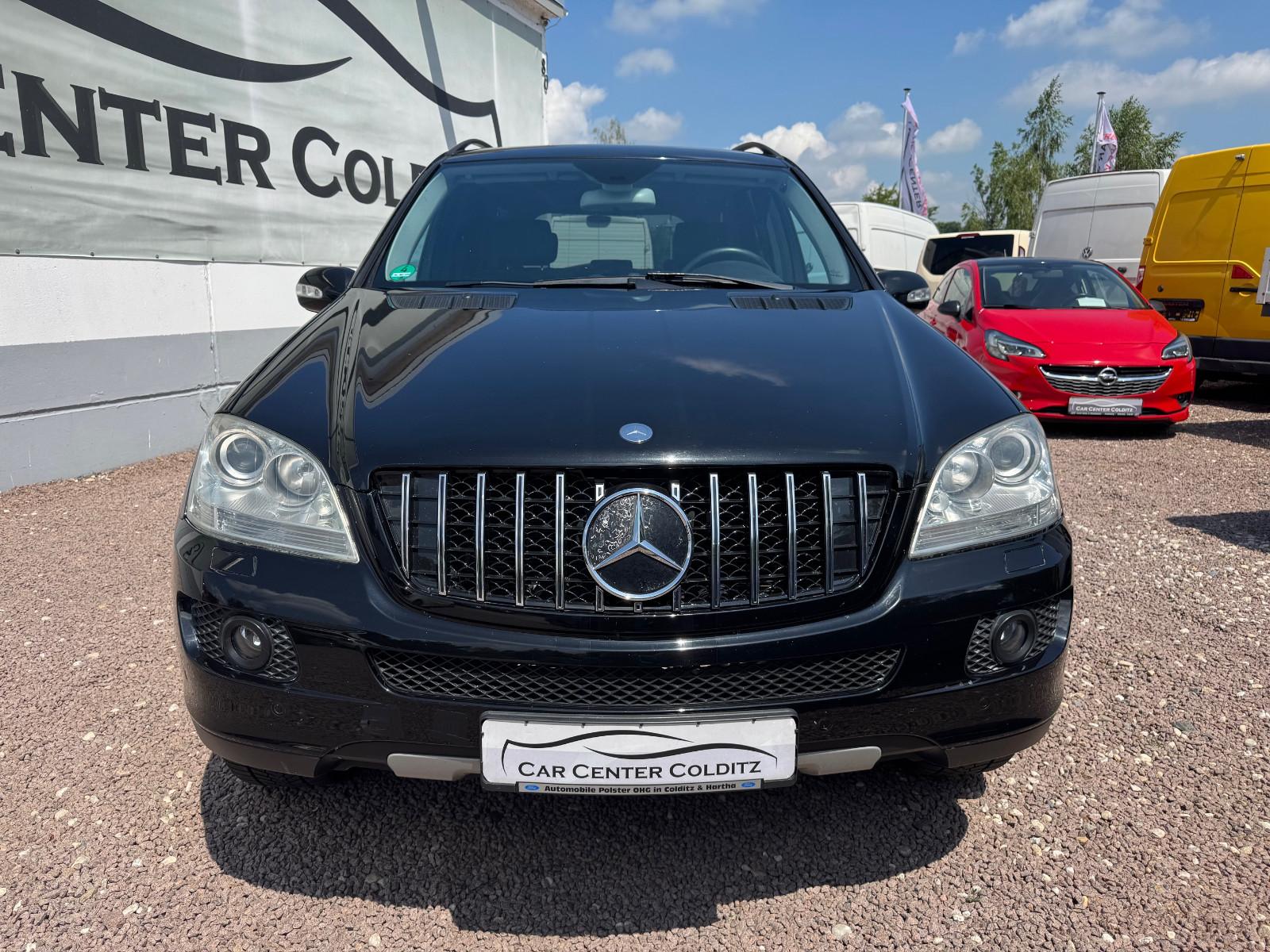 Mercedes-Benz ML350 2005 — interior