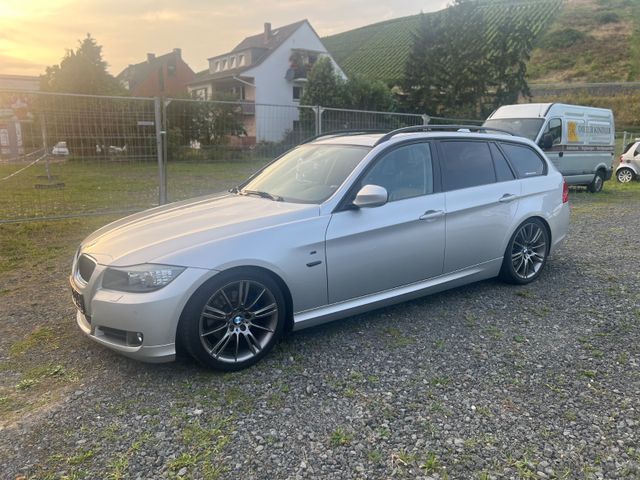 BMW 320i Touring Edition Sport