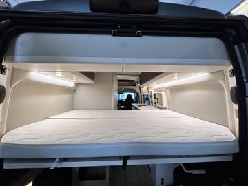 Westfalia Columbus 600 D 350W SOLAR 185Ah LITHIUM  AHK LED
