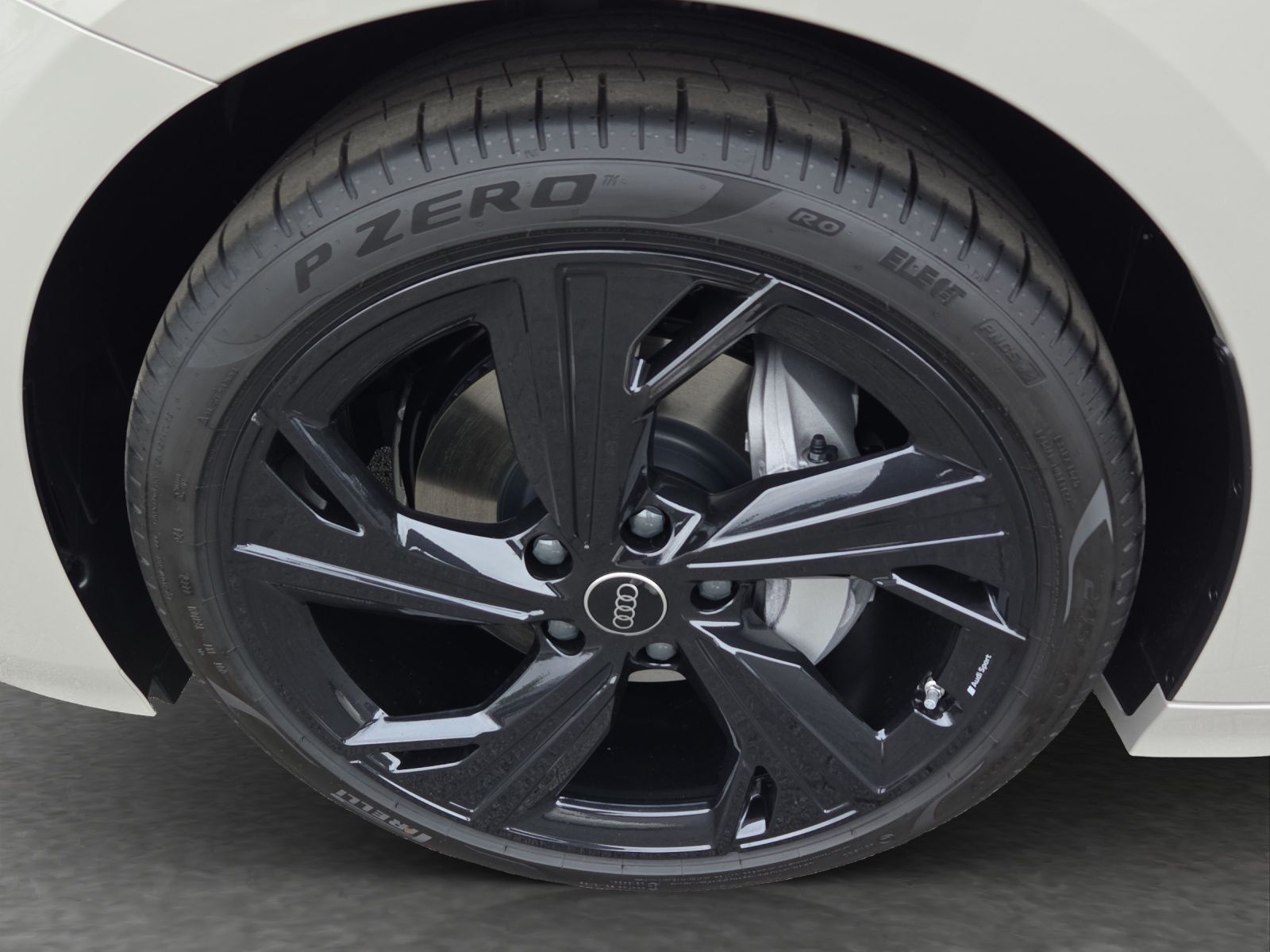 Audi A6 e-tron - Bild 14
