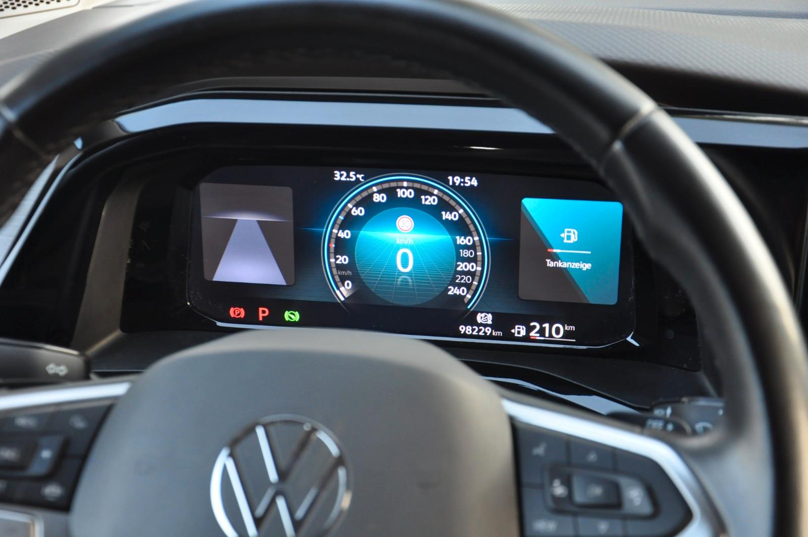 Volkswagen T7 Multivan Edition Lang 2.0 TSI MATRIX-AHK-NAV