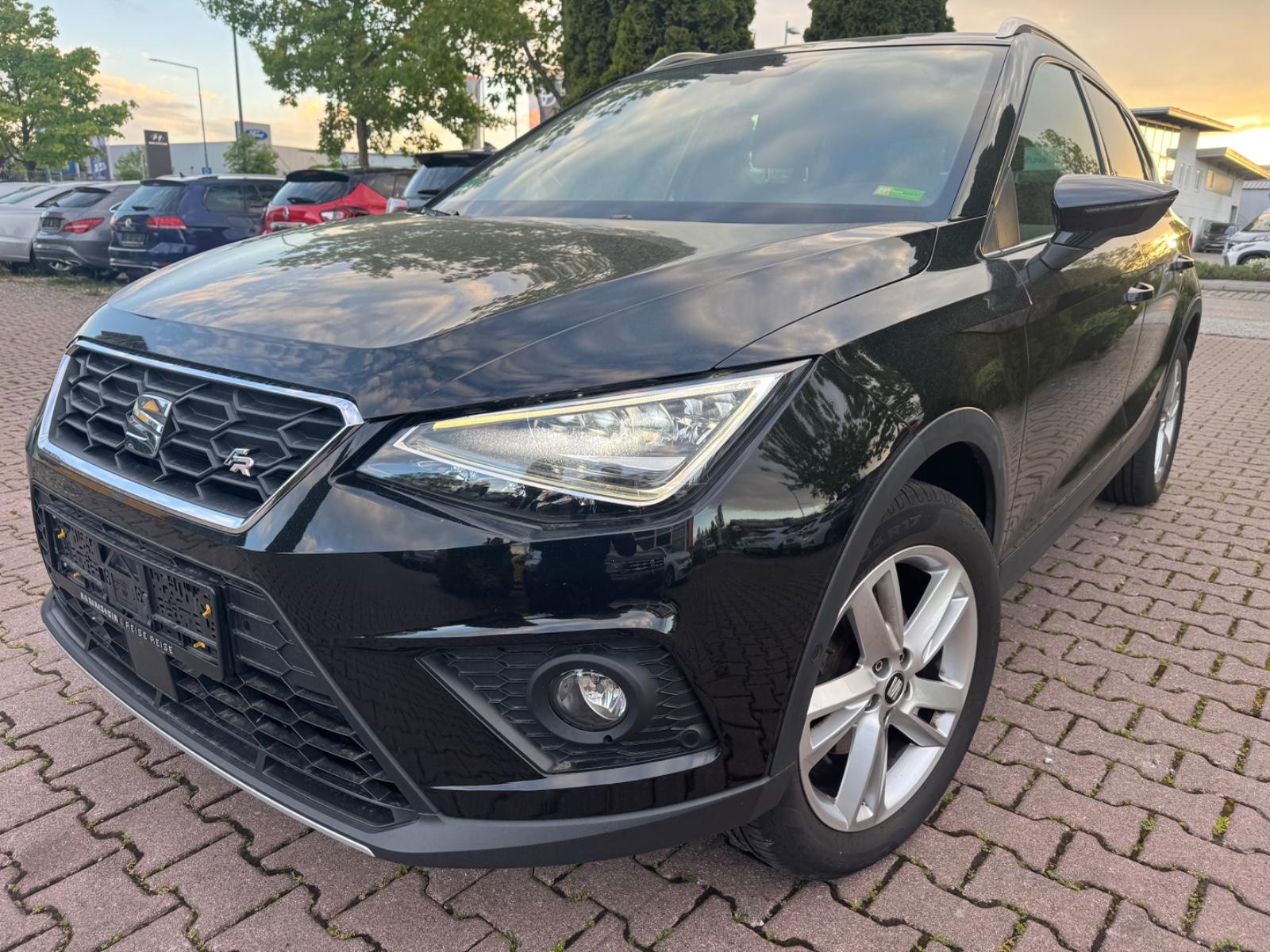 Seat Arona FR - NUR 65.000 KM - SCHECKHEFT