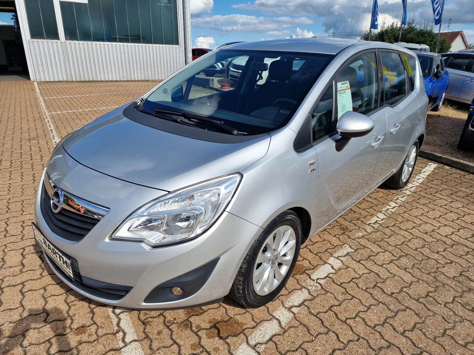 Fahrzeugabbildung Opel Meriva B Active, Automatik,Sitzheizung