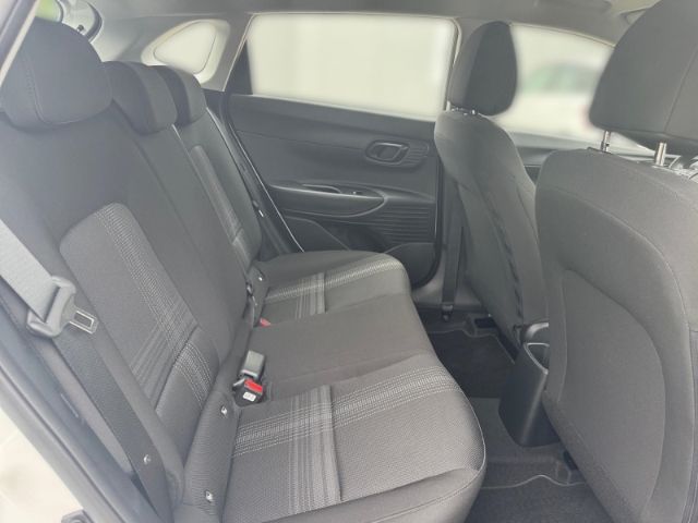 Fahrzeugabbildung Hyundai i20 FL (MY25) 1.2 Benzin (79 PS)  Select Navi Ap