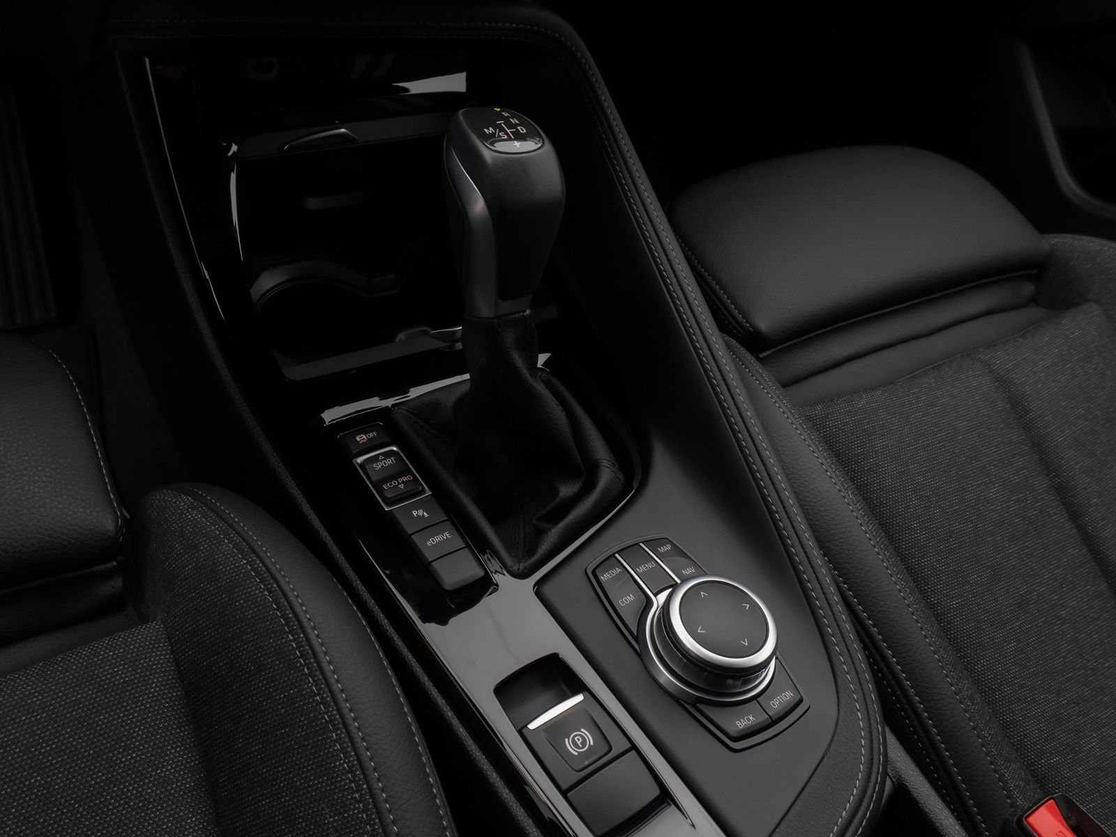 Fahrzeugabbildung BMW X1 xD25e Sport Line Kamera DAB Navi LED Komfort