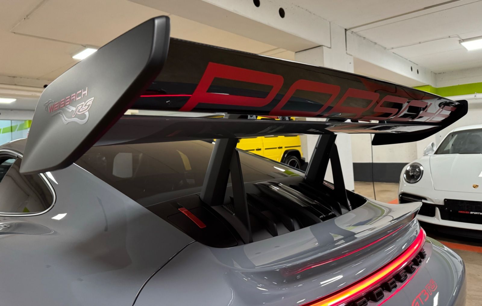 Fahrzeugabbildung Porsche 992 GT3 RS WEISSACH CARBON CERAMIC LIFT 24 FULL!