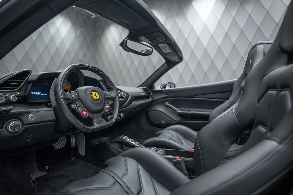 488 Spider BLACK BLACK FULL CARBON - Bild 13