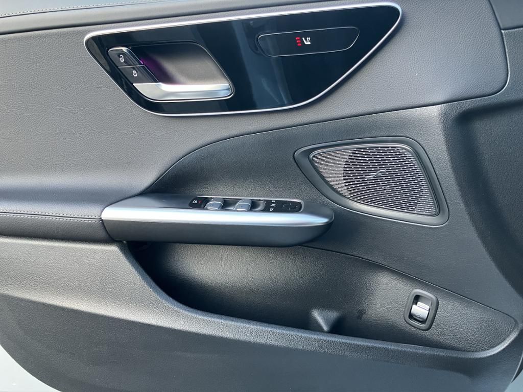 Fahrzeugabbildung Mercedes-Benz C 220 d T AMG*NIGHT*AHK*DISTR*TOTW*KAM*NAVI*LED