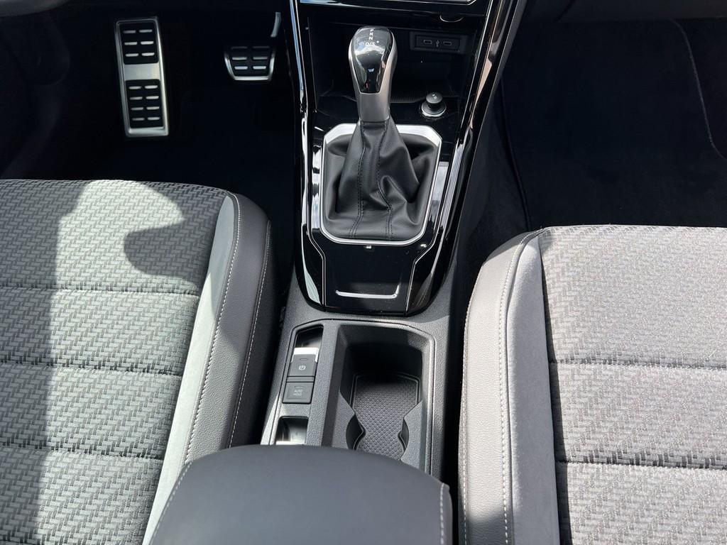 Volkswagen T-Roc Cabriolet 1.5 TSI DSG R-Line *AHK*Kamera*, миниатюра 9