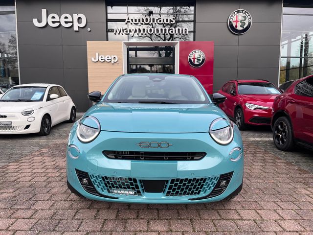 Fiat 600 Hybrid La Prima