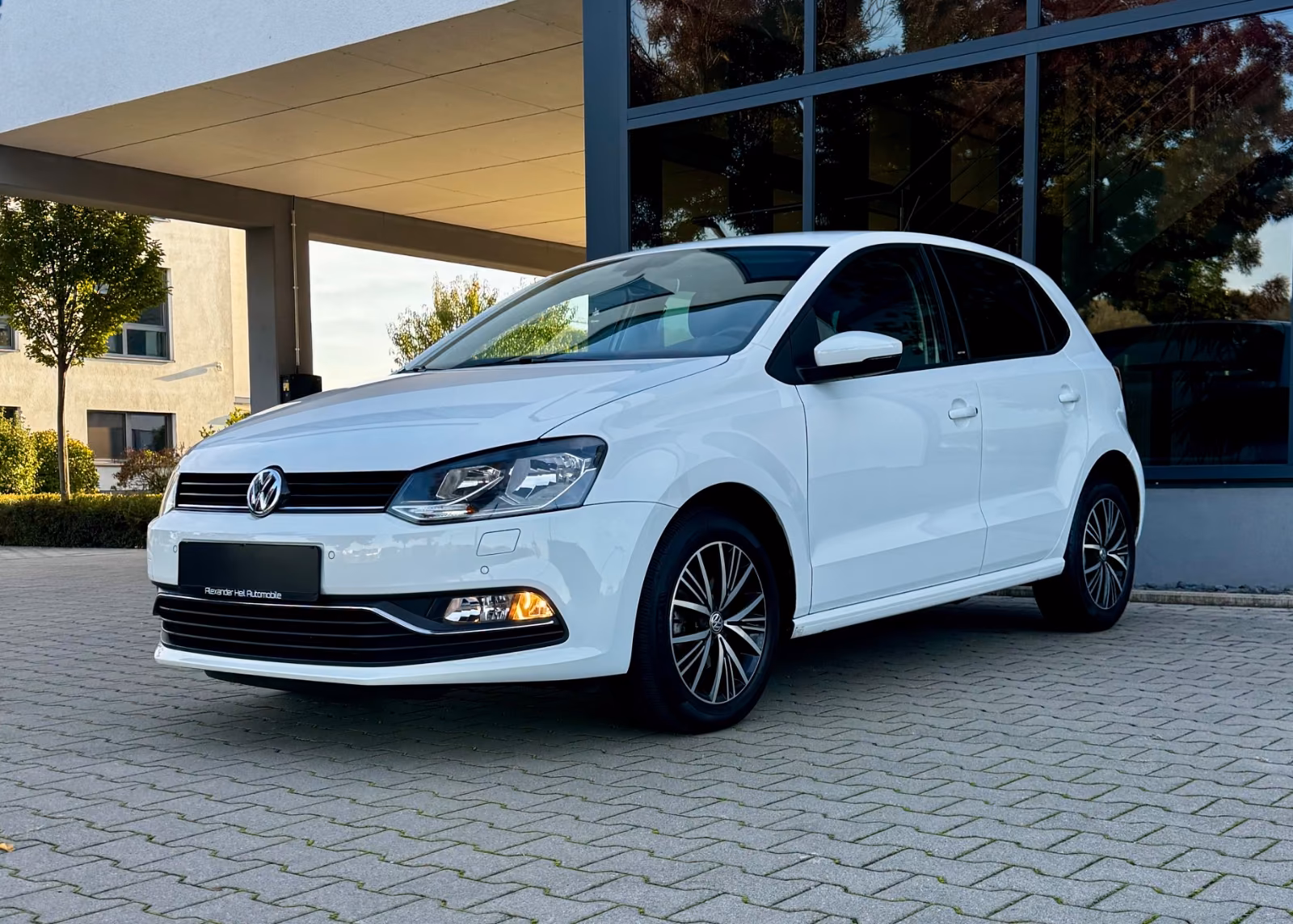 Volkswagen Polo Allstar Comfortline*NAVI*SHZ*PDC*KLIMA*TEL*
