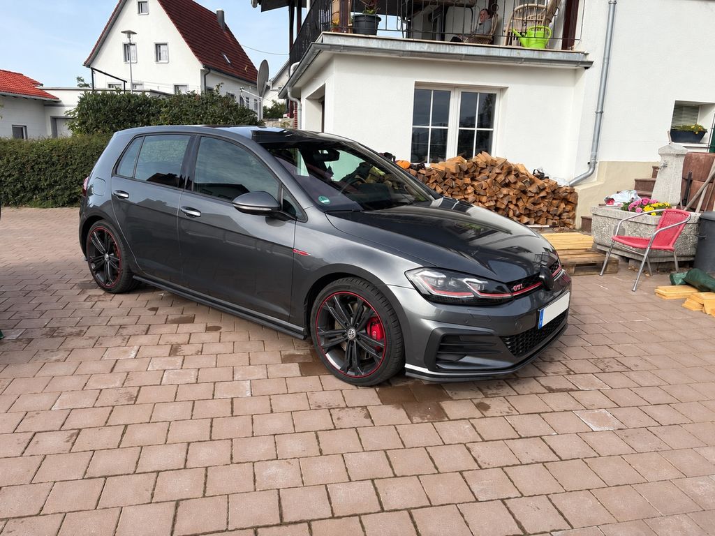 Image of Volkswagen Golf