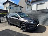 Jeep Compass Limited 4WD -Panorama-Dach -Navi-Leder.L - Jeep Compass in Solingen