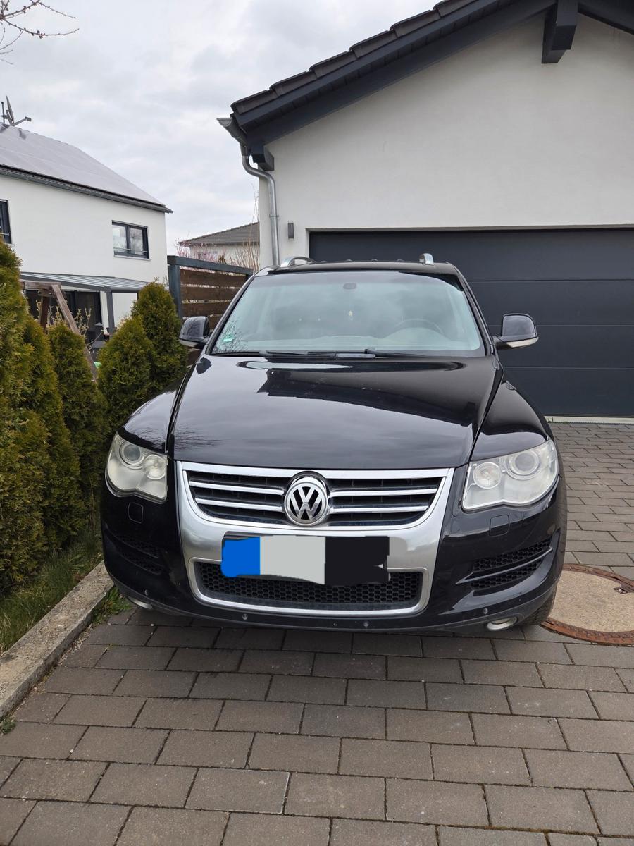 Volkswagen Touareg 2007 — rear view