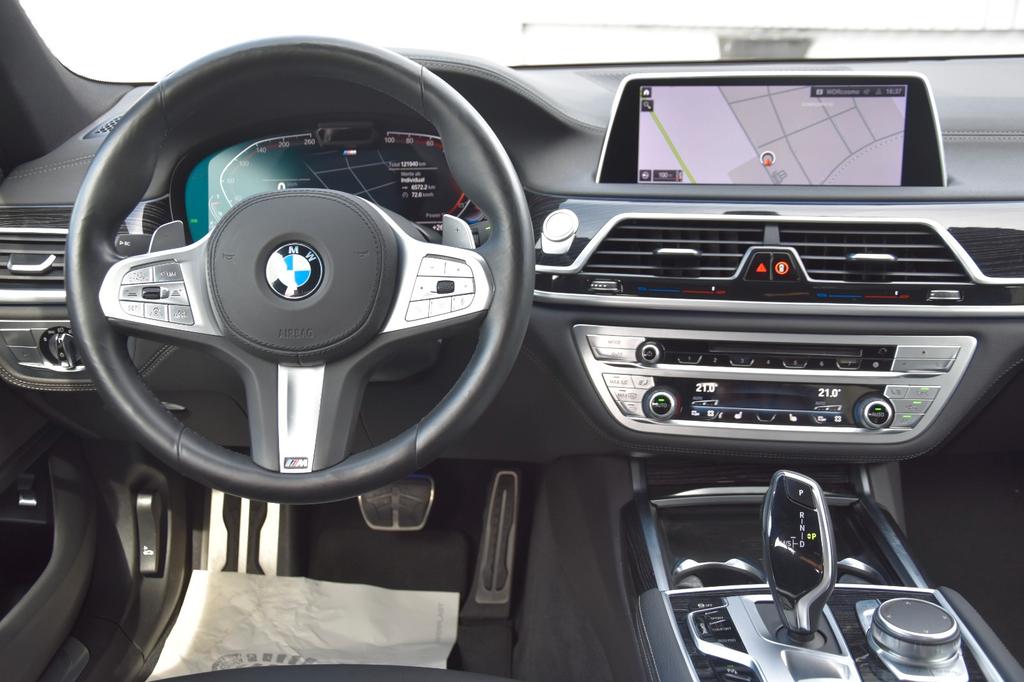BMW 730