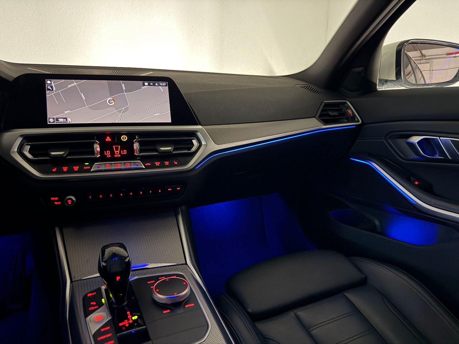 Fahrzeugabbildung BMW 320 d M SPORT/LIVE COCKPIT/MEMORY/HuD/AHK/LASER