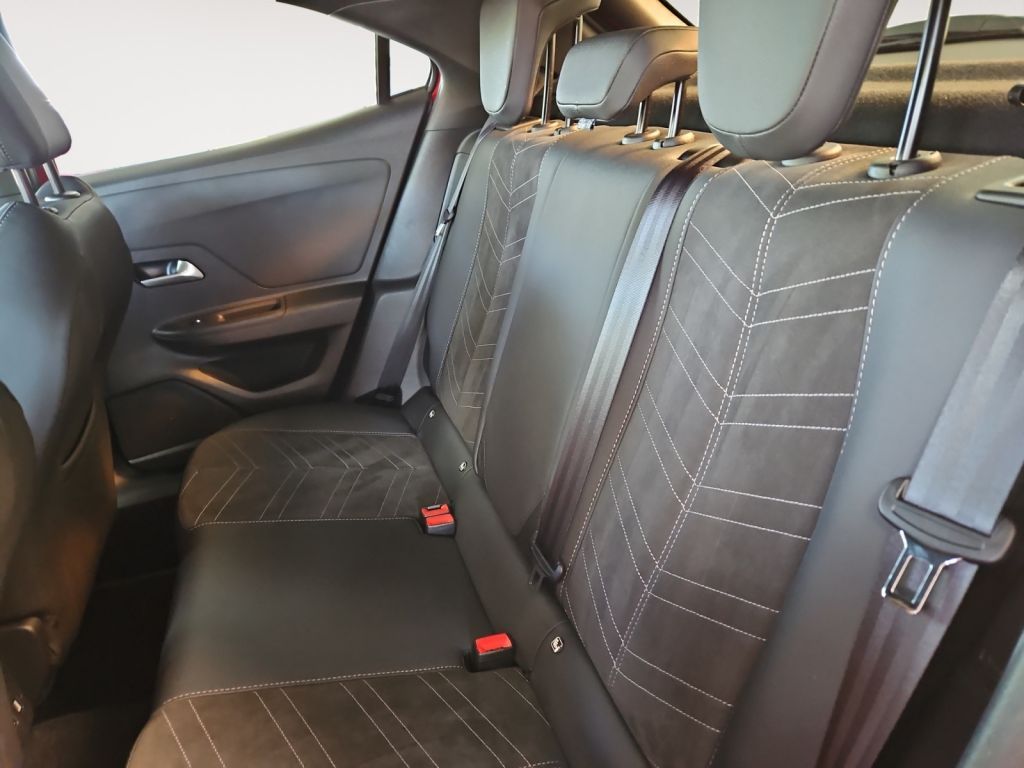 Fahrzeugabbildung Opel Mokka 1.2 DI Turbo Automatik Ultimate LED Matrix