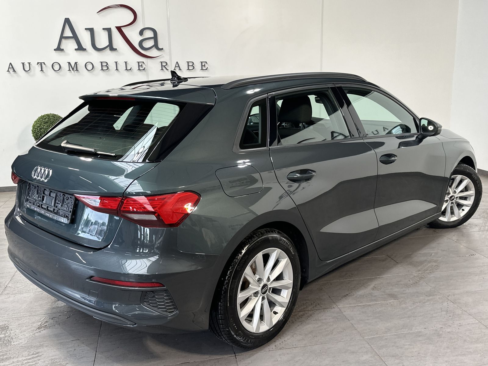 Fahrzeugabbildung Audi A3 SpB 35 TFSI NAV+LED+VCOCKPIT+BANG&OLUFSEN+EPH