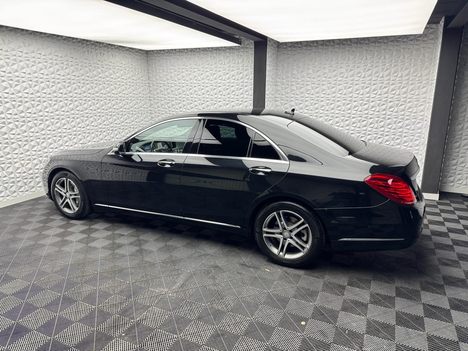 Fahrzeugabbildung Mercedes-Benz S 350d AIRMATIC/DISTRO/BURMESTER/KEYL/SOFTC/360°