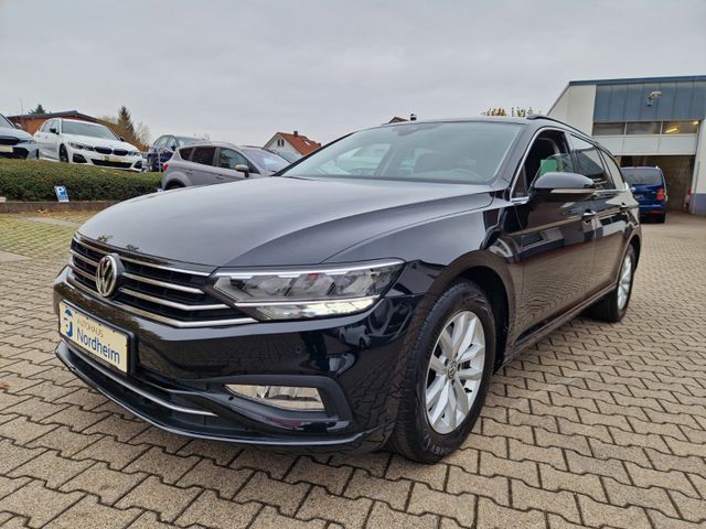 Volkswagen Passat Variant 2.0 TDI Business Automatik/ Navi