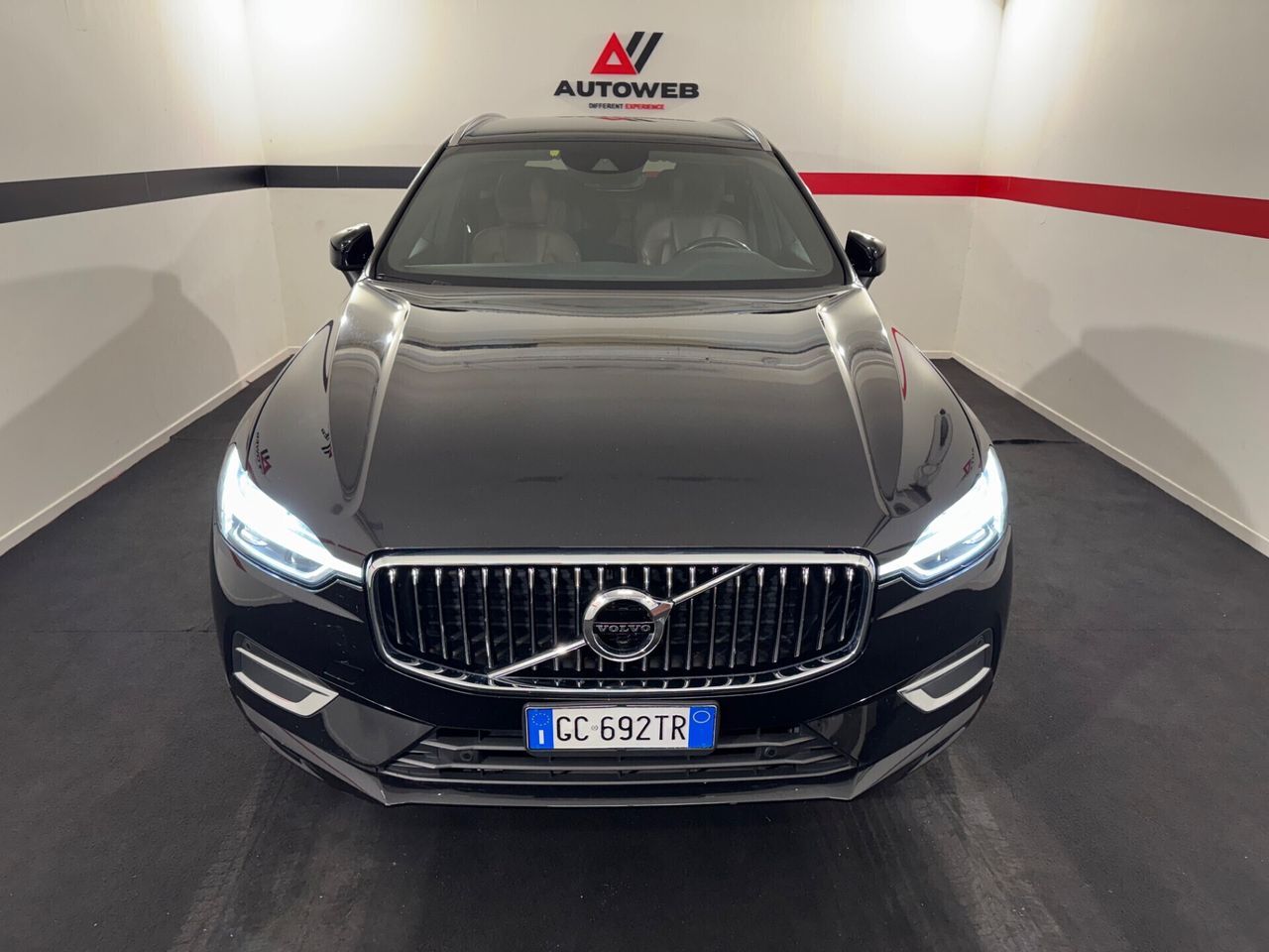 Volvo XC 60 XC60 B4 (d) AWD Geartronic Inscripti imagem 2