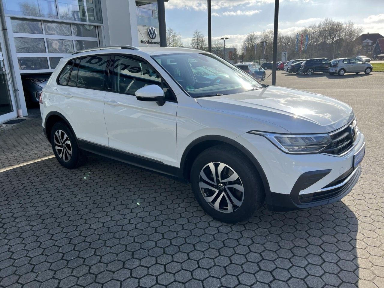 Volkswagen Tiguan - Bild 2