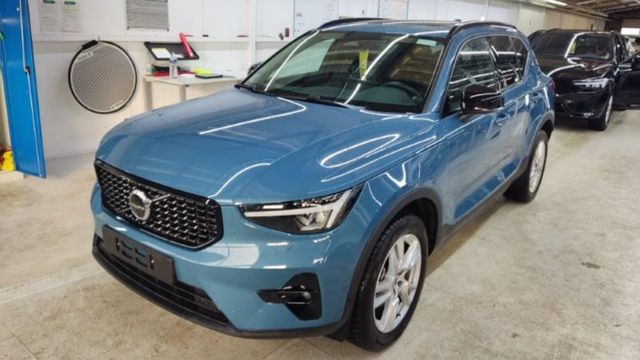 Volvo XC40 B3 Plus Dark Leder Shzg Navi Blis ACC Pano