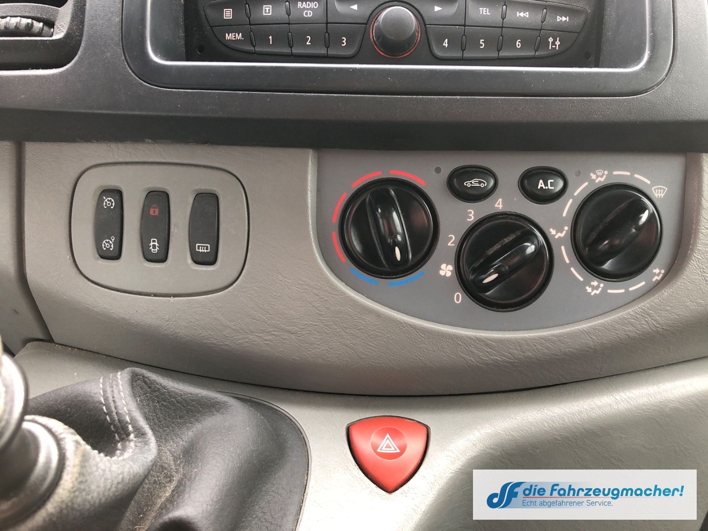 Fahrzeugabbildung Renault Trafic Kasten L2H1 2,9t 2.0 dCi *EXPORT